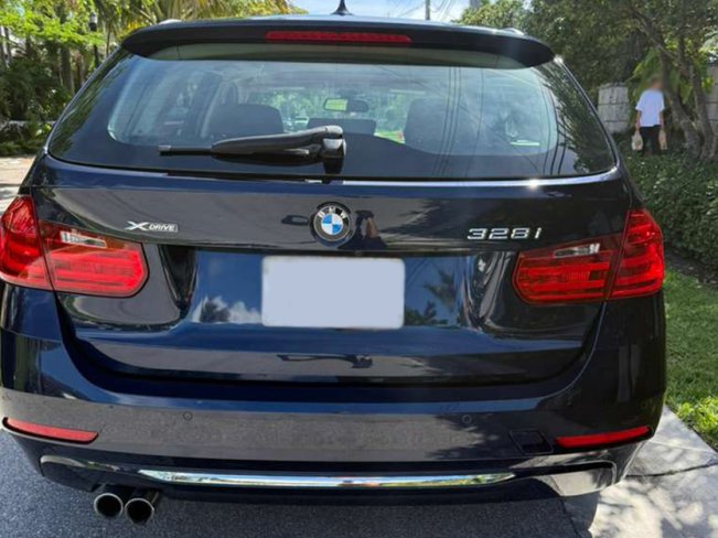 Salvage 2015 Bmw 328i Xdrive Sport Wagon in Синий