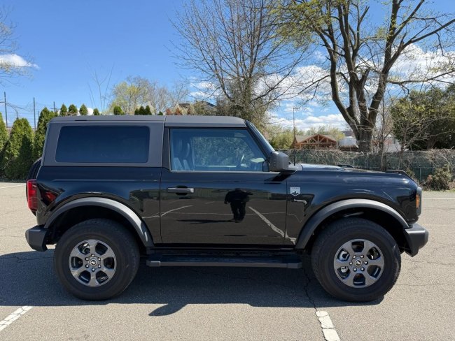 Salvage 2024 Ford Bronco  in Black