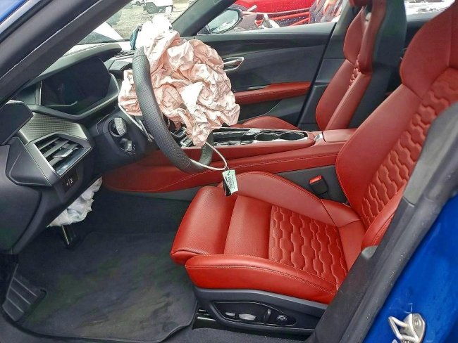 Salvage 2024 Audi Rs E-tron Gt in Blue