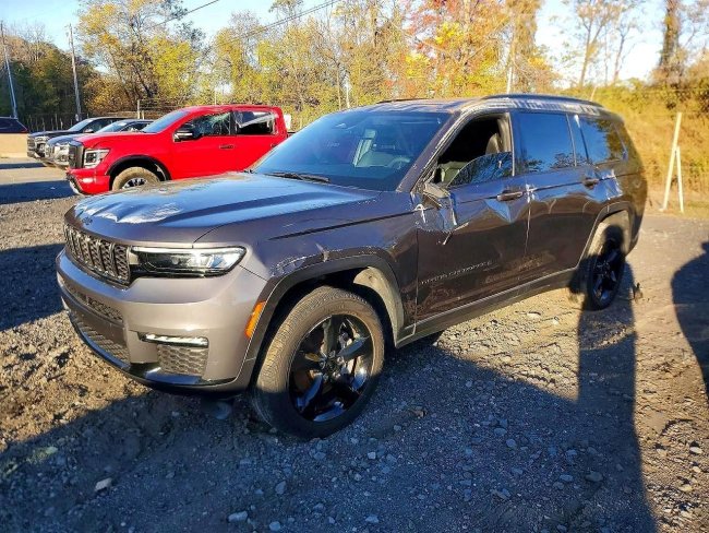 Salvage 2024 Jeep Grand Cherokee L Limited in Black