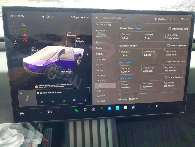 Salvage 2024 Tesla Cybertruck  in Gray