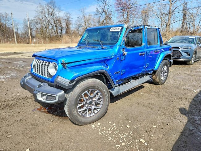 Salvage 2025 Jeep Wrangler Sahara in Синий