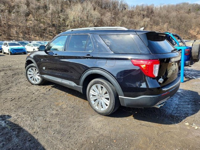 Salvage 2022 Ford Explorer King Ranch in Black