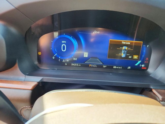 Salvage 2022 Ford Explorer King Ranch in Black