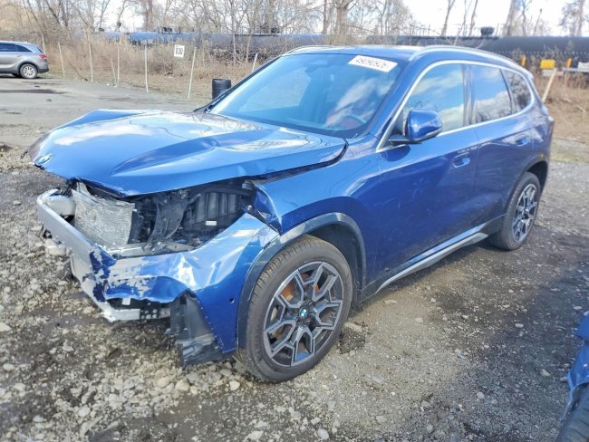 Salvage 2025 Bmw X1 Xdrive28i in Синий