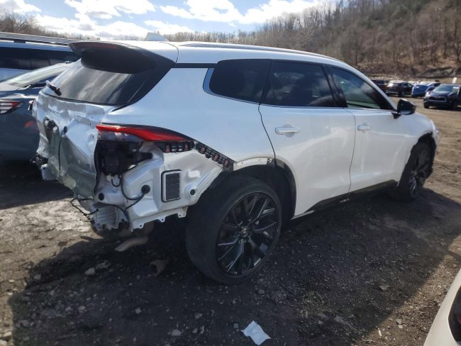 Salvage 2025 Toyota Crown Signia Limited in Белый