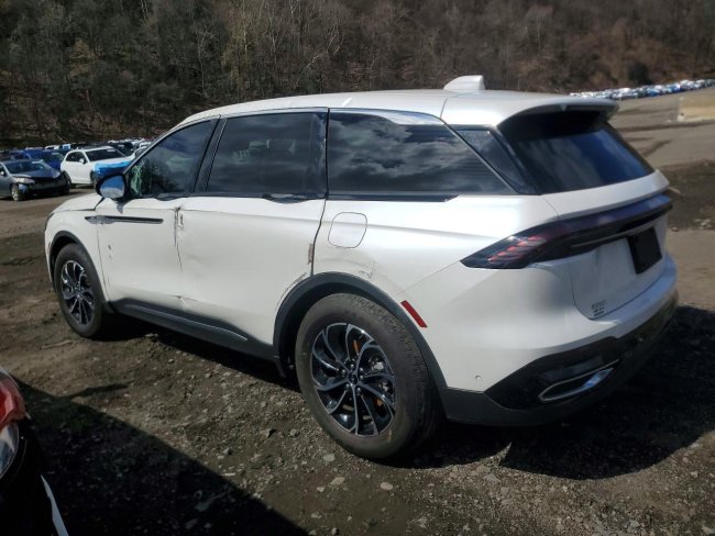 Salvage 2024 Lincoln Nautilus Premiere in Белый