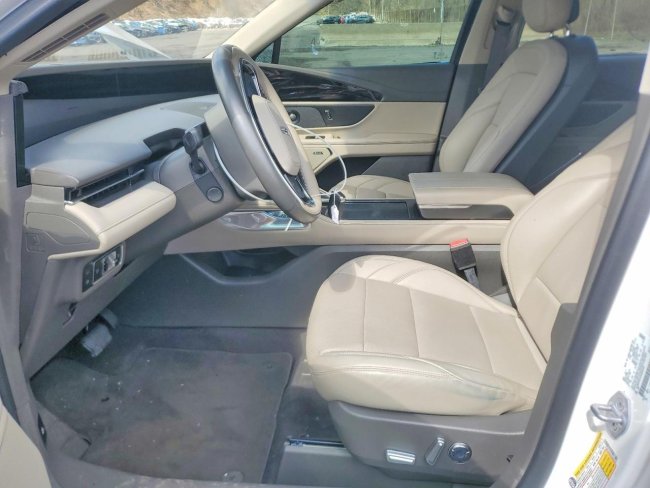 Salvage 2024 Lincoln Nautilus Premiere in Белый