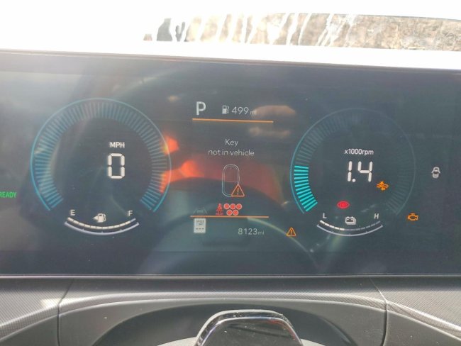 Salvage 2024 Hyundai Santa Fe Hybrid Sel in Gray