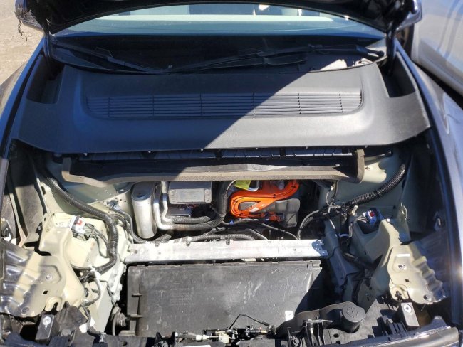 Salvage 2026 Tesla Model Y  in Серый