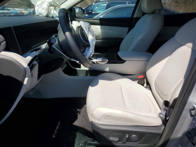 Salvage 2025 Hyundai Tucson Hybrid Sel Convenience in Gray