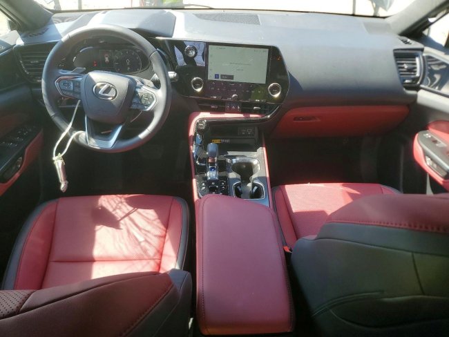 Salvage 2025 Lexus Nx 350  in Черный