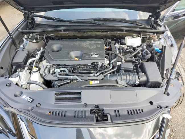 Salvage 2024 Lexus Es 300h F Sport in Black