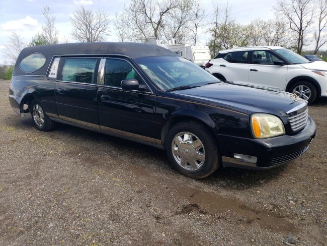 Salvage 2003 Cadillac Commercial Hearse in Black