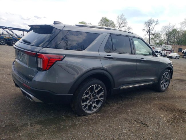 Salvage 2025 Ford Explorer Platinum in Gray