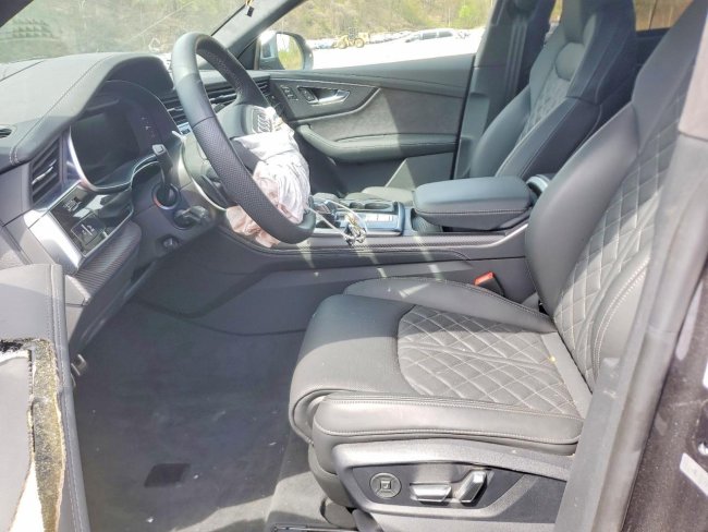 Salvage 2025 Audi Sq8 Prestige in Gray