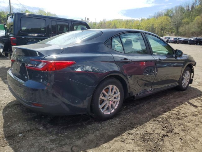 Salvage 2025 Toyota Camry Le in Gray