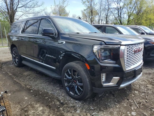 Salvage 2024 Gmc Yukon Xl Denali in Black