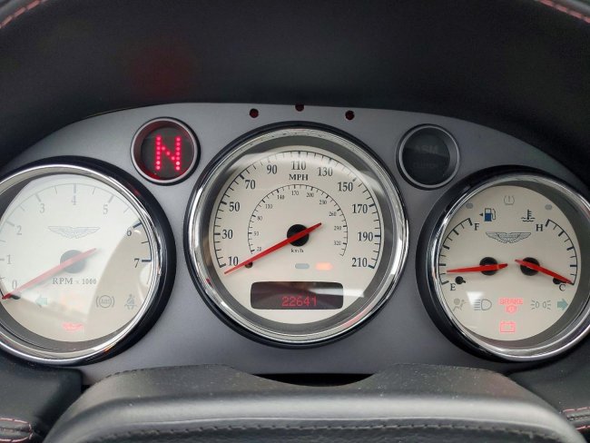 Salvage 2005 Aston Martin Vanquish S in Black