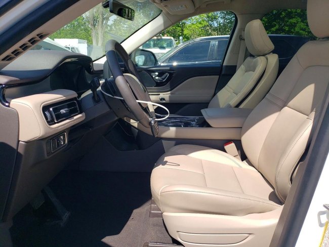 Salvage 2023 Lincoln Aviator  in White