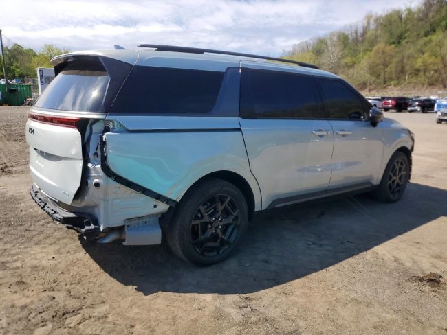Salvage 2025 Kia Carnival Sx in Gray