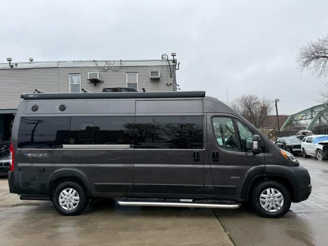 Salvage 2021 Jayco Swift Li in Gray