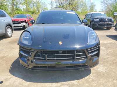Salvage 2021 Porsche Macan Gts in Black