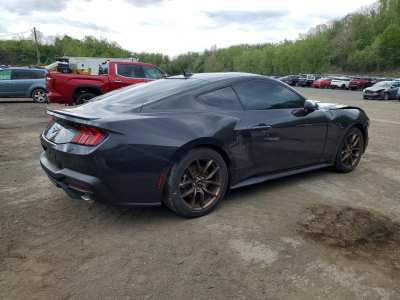 Salvage 2024 Ford Mustang  in Black