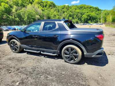 Salvage 2024 Hyundai Santa Cruz  in Black