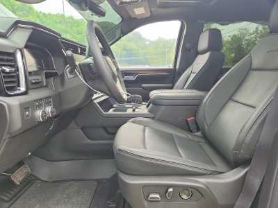 Salvage 2025 Gmc Sierra Denali in Black