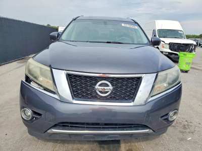 Salvage 2014 Nissan Pathfinder Platinum in Gray