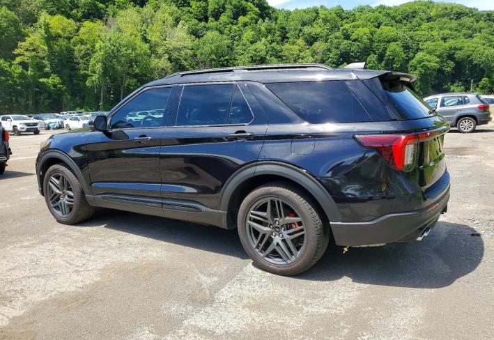 Salvage 2025 Ford Explorer St in Черный