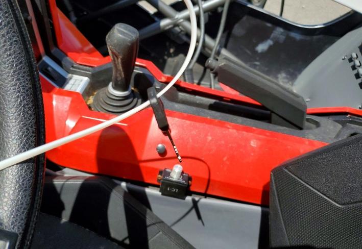 Salvage 2016 Polaris Slingshot Sl in Двухцветный