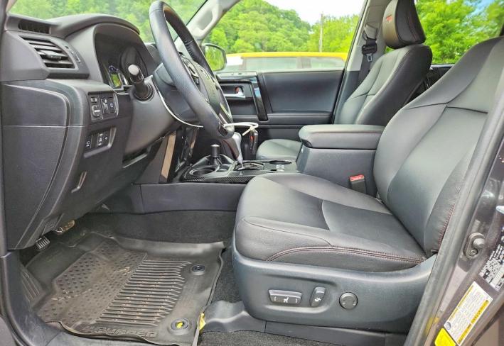 Salvage 2023 Toyota 4runner Trd Off-road Premium in Gray