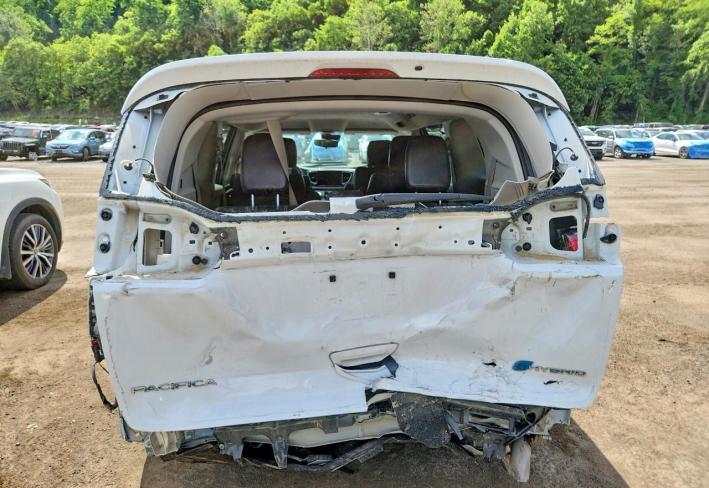 Salvage 2023 Chrysler Pacifica Hybrid Touring L in White
