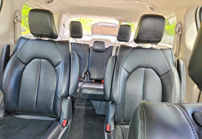 Salvage 2023 Chrysler Pacifica Hybrid Touring L in White