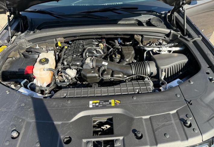 Salvage 2023 Jeep Grand Cherokee Limited in Серый