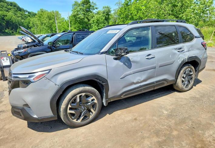 Salvage 2025 Subaru Forester Limited in Blue