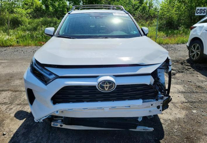 Salvage 2025 Toyota Rav4 Hybrid Xle in White