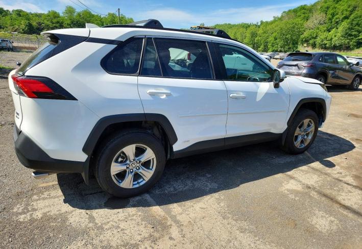 Salvage 2025 Toyota Rav4 Hybrid Xle in White