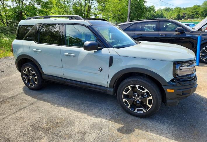Salvage 2023 Ford Bronco Sport Outer Banks in Blue