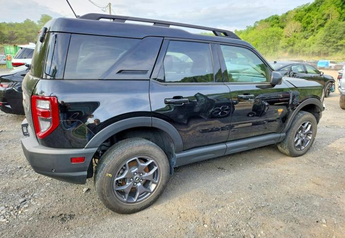 Salvage 2024 Ford Bronco Sport Badlands in Black