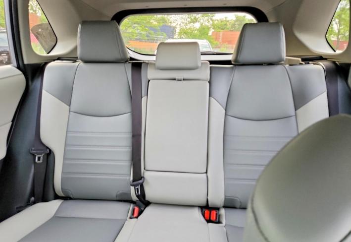 Salvage 2025 Toyota Rav4 Xle Premium in Silver