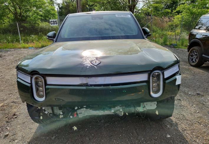 Salvage 2024 Rivian R1s Adventure in Green