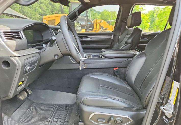 Salvage 2024 Jeep Wagoneer L Series Iii in Black