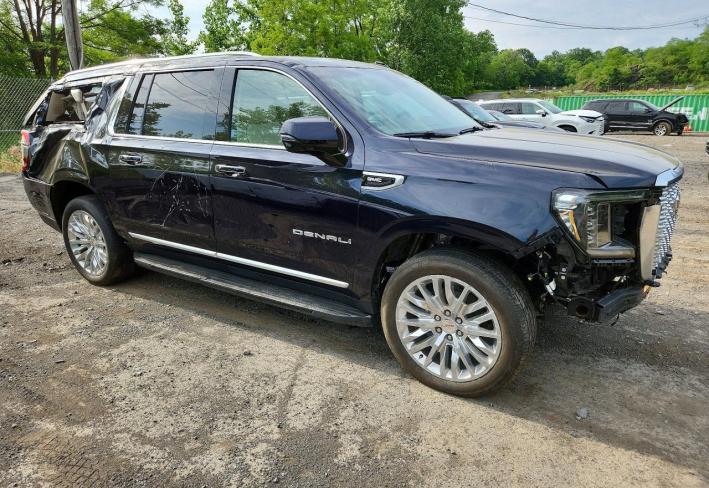Salvage 2023 Gmc Yukon Xl Denali in Black