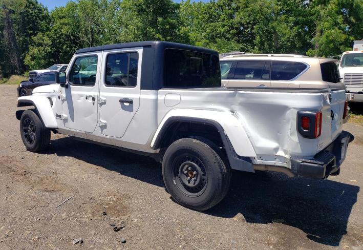 Salvage 2022 Jeep Gladiator  in White
