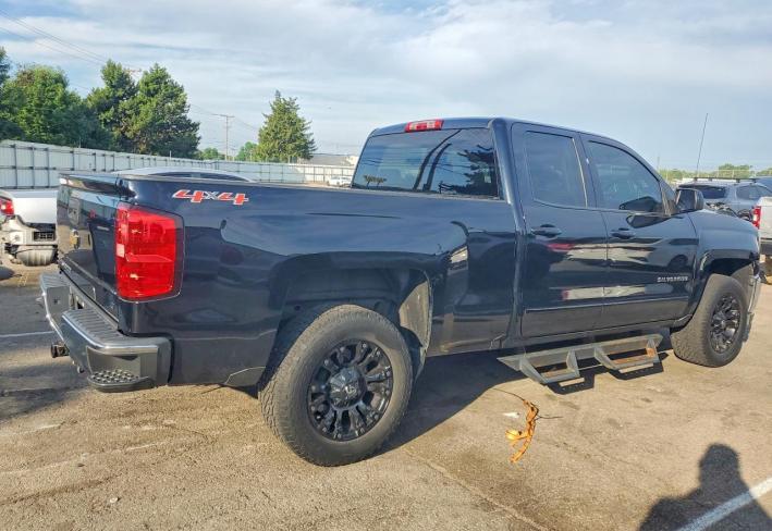 Salvage 2016 Chevrolet Silverado K1500 Lt in Black