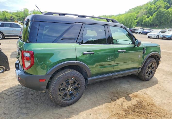 Salvage 2025 Ford Bronco Sport Outer Banks in Green
