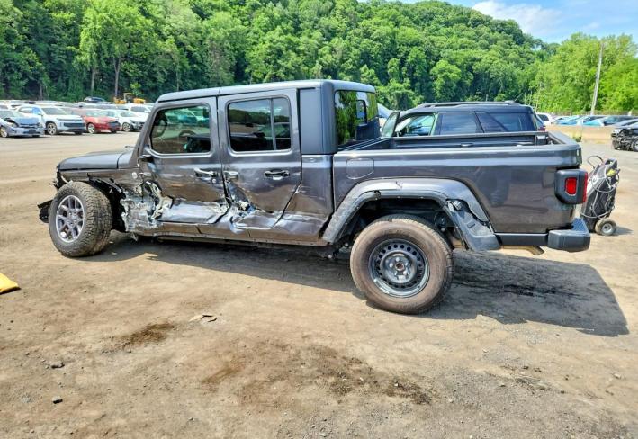 Salvage 2023 Jeep Gladiator Overland in Gray